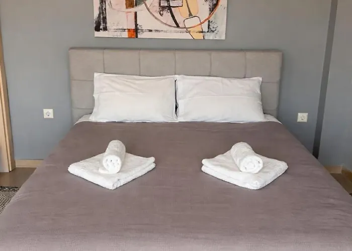 6th Floor Apartman Kavála